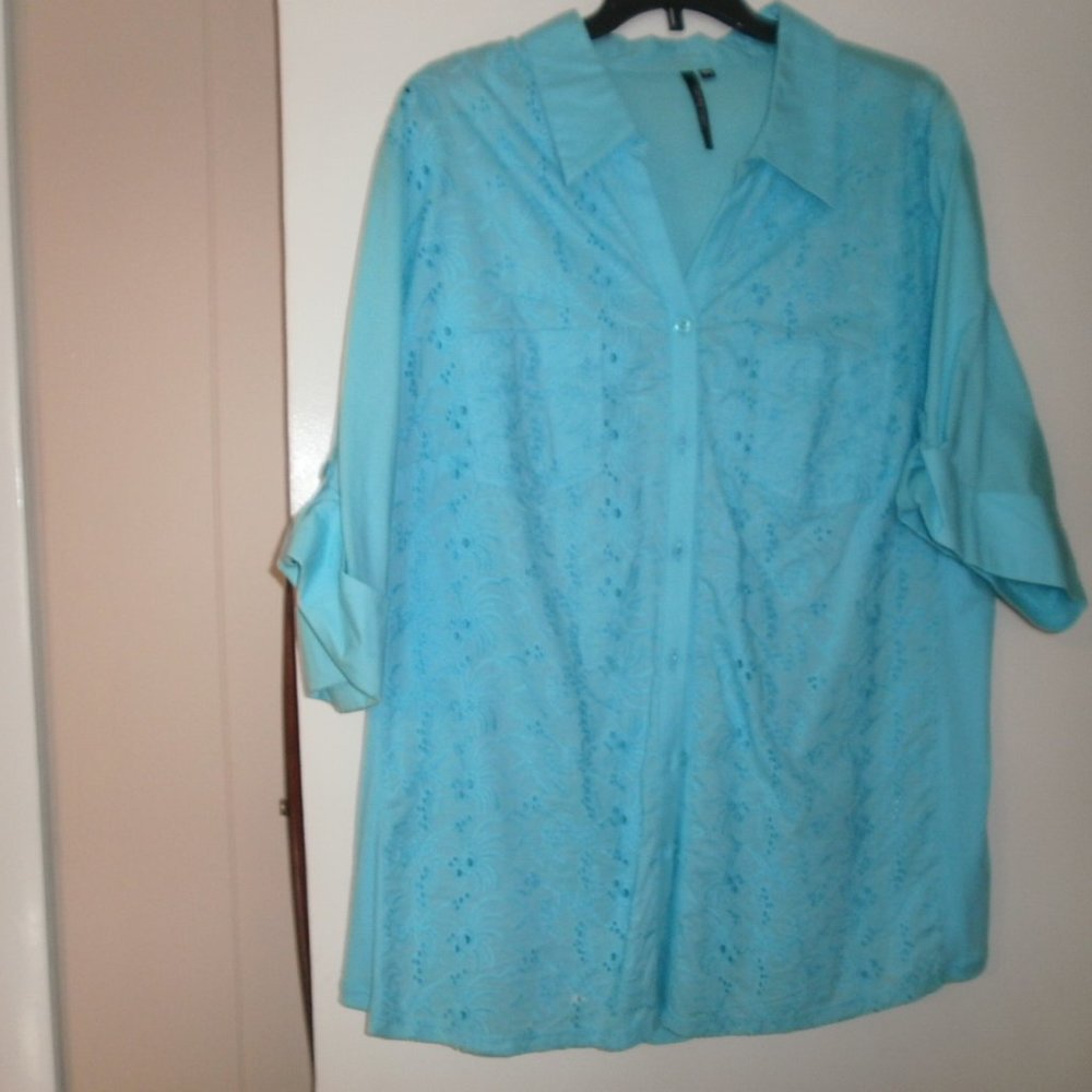Woman's eyelet Blouse turquoise roll up sleeves 2X by Cathy